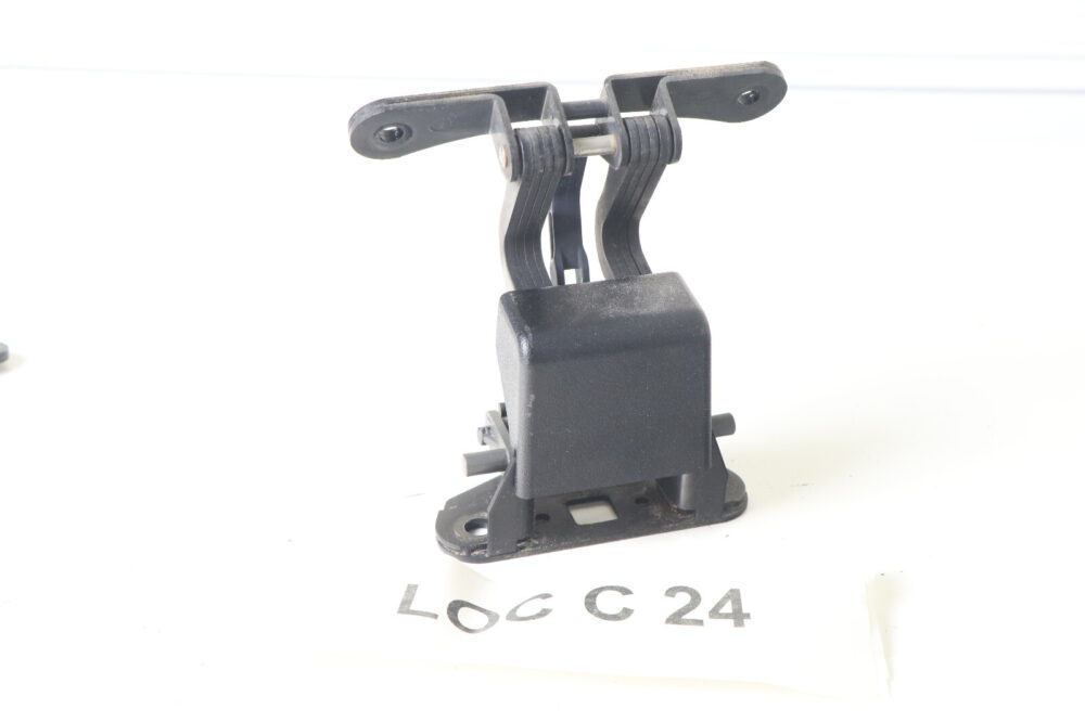 03-09 Mercedes W209 Clk350 Clk500 Convertible Top Bow Cover Hinge A2097500121