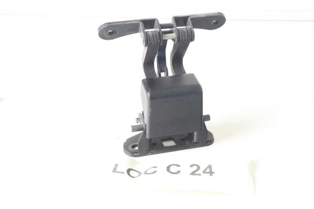 03-09 Mercedes W209 Clk350 Clk500 Convertible Top Bow Cover Hinge A2097500121