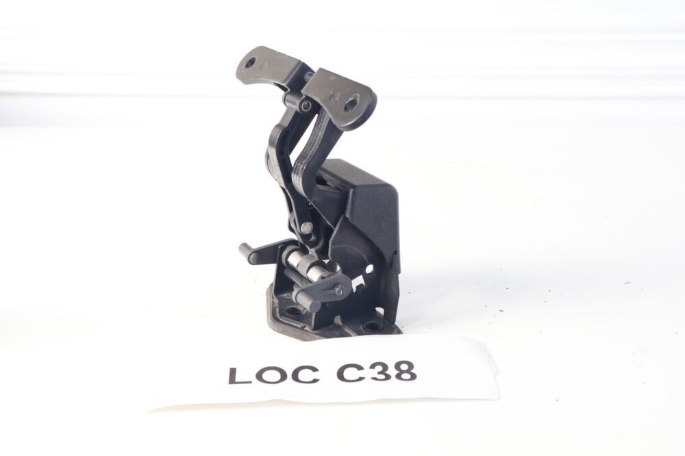 57-42.jpg 2003-2009 Mercedes W209 Clk Convertible Roof Folding Hinge Latch A2097500121