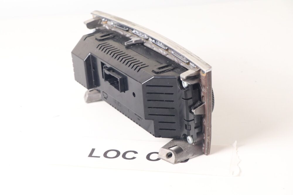 57-77.jpg 05-09 Mercedes W209 Clk350 Clk550 A/C AC Heater Climate Control Switch 203830468