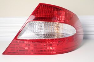 06-09 Mercedes W209 Clk350 Right Passenger Side Tail Light Rh A2098201464 OEM